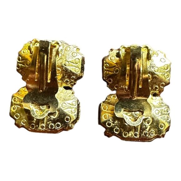 Vintage Blue‎ Clip-On Earrings - Picture 3 of 4